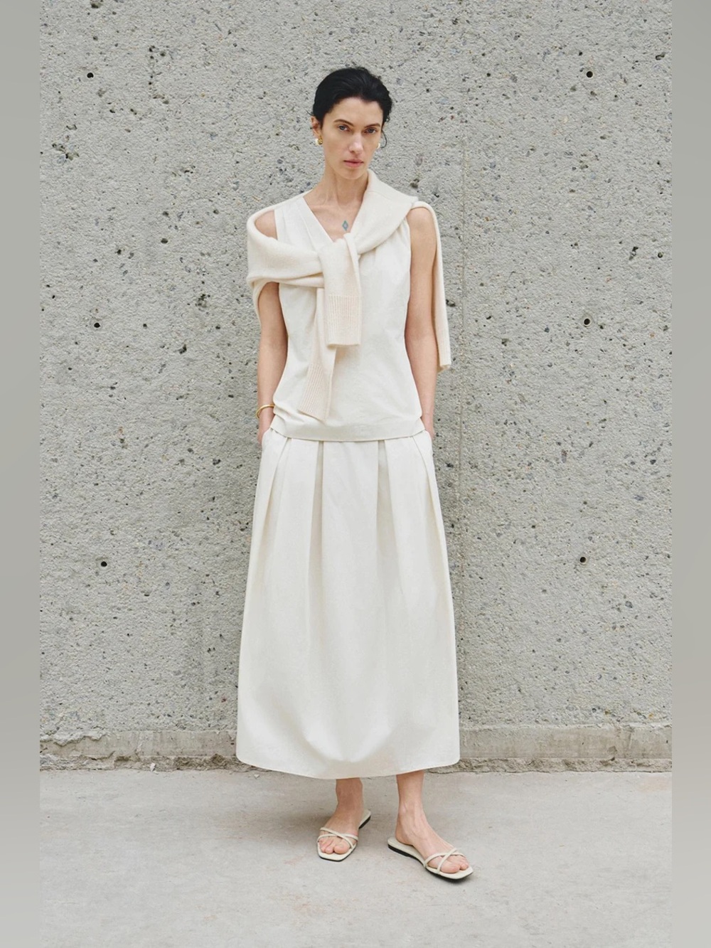 Rue Sophie Sora balloon skirt and v neck top set in egret
